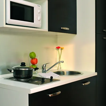 Apart-hotel Appart'city Classic Nantes - Carquefou