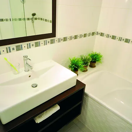 Appart'city Classic Nantes - 公寓式酒店 3*