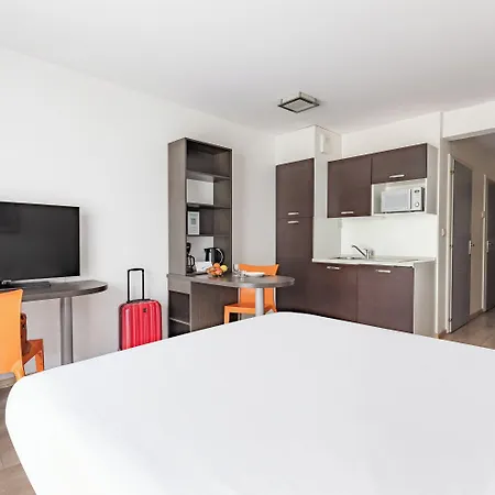 Apart-hotel Appart'city Classic Nantes - Carquefou