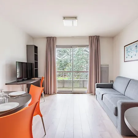 Appart'city Classic Nantes - شقة فندقية كاركفو